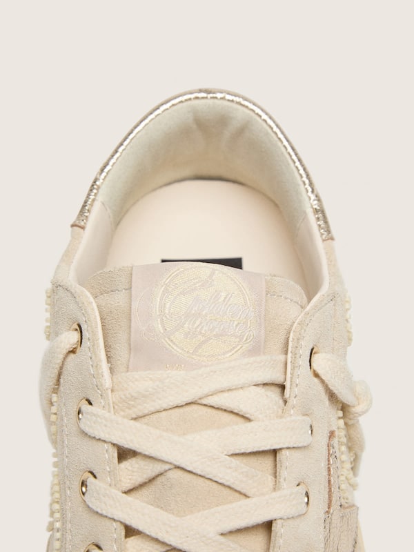 Golden Goose - Super-Star LTD donna in suede color perla con stella oro e ricami in perline in 