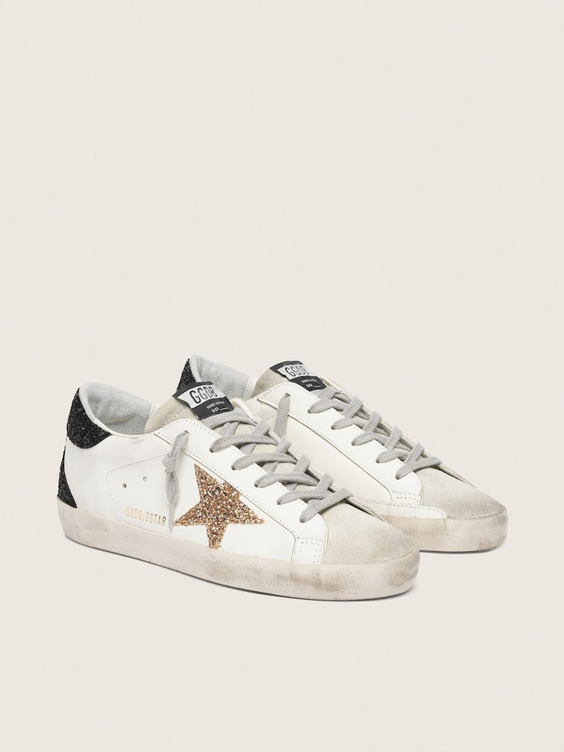 Golden Goose - Super-Star de Mujer de napa con estrella con purpurina dorada y refuerzo del tal&oacute;n con purpurina negra in 