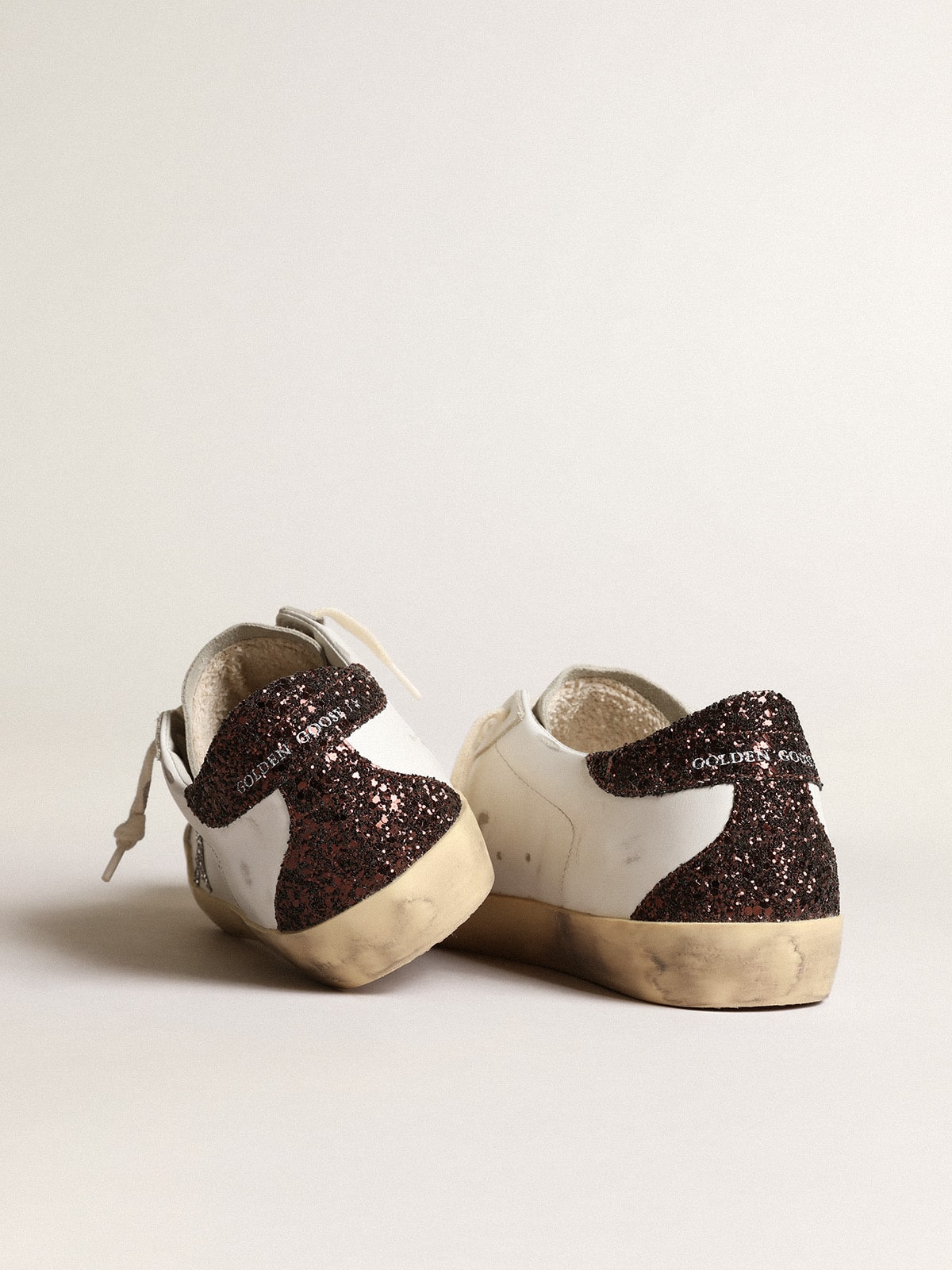 Golden Goose - Super-Star Donna con stella argento e talloncino in glitter marroni in 