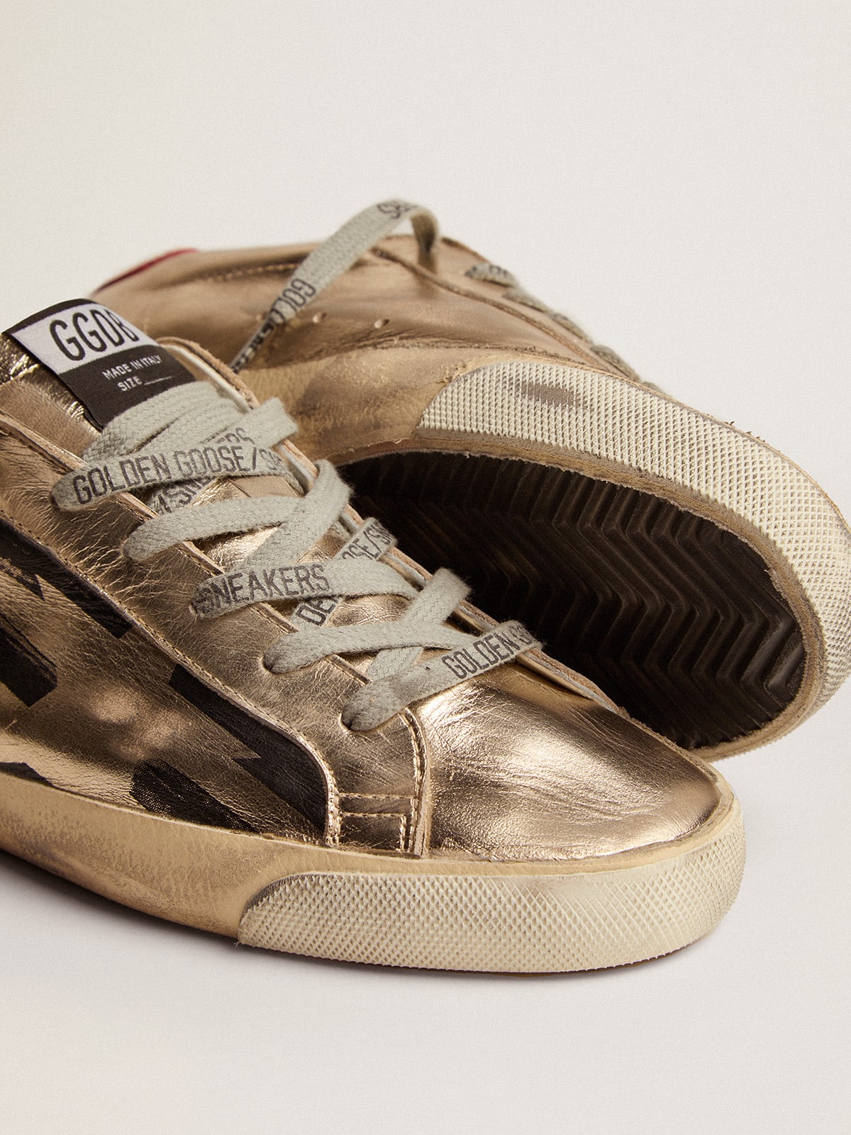 Golden Goose - Super-Star LTD para mujer de piel laminada platino y estampado bandera in 