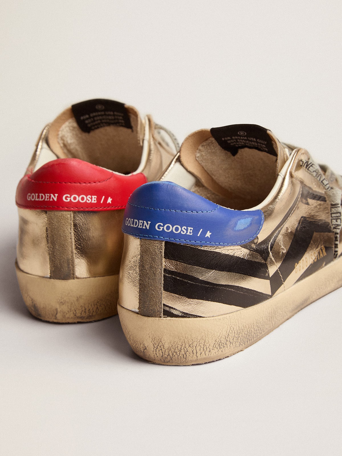 Golden Goose - Super-Star LTD para mujer de piel laminada platino y estampado bandera in 