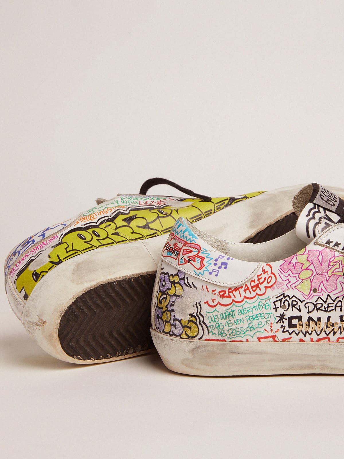 Golden Goose - Super-Star sneakers in white leather with multicolored graffiti print in 