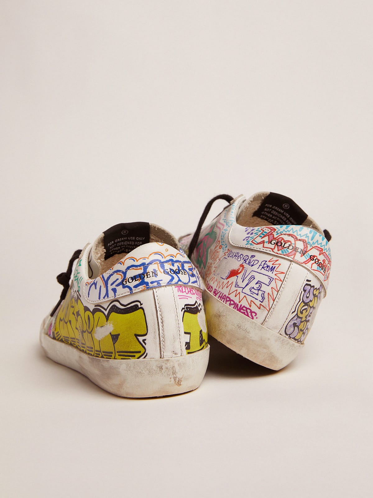 Golden Goose - Super-Star sneakers in white leather with multicolored graffiti print in 