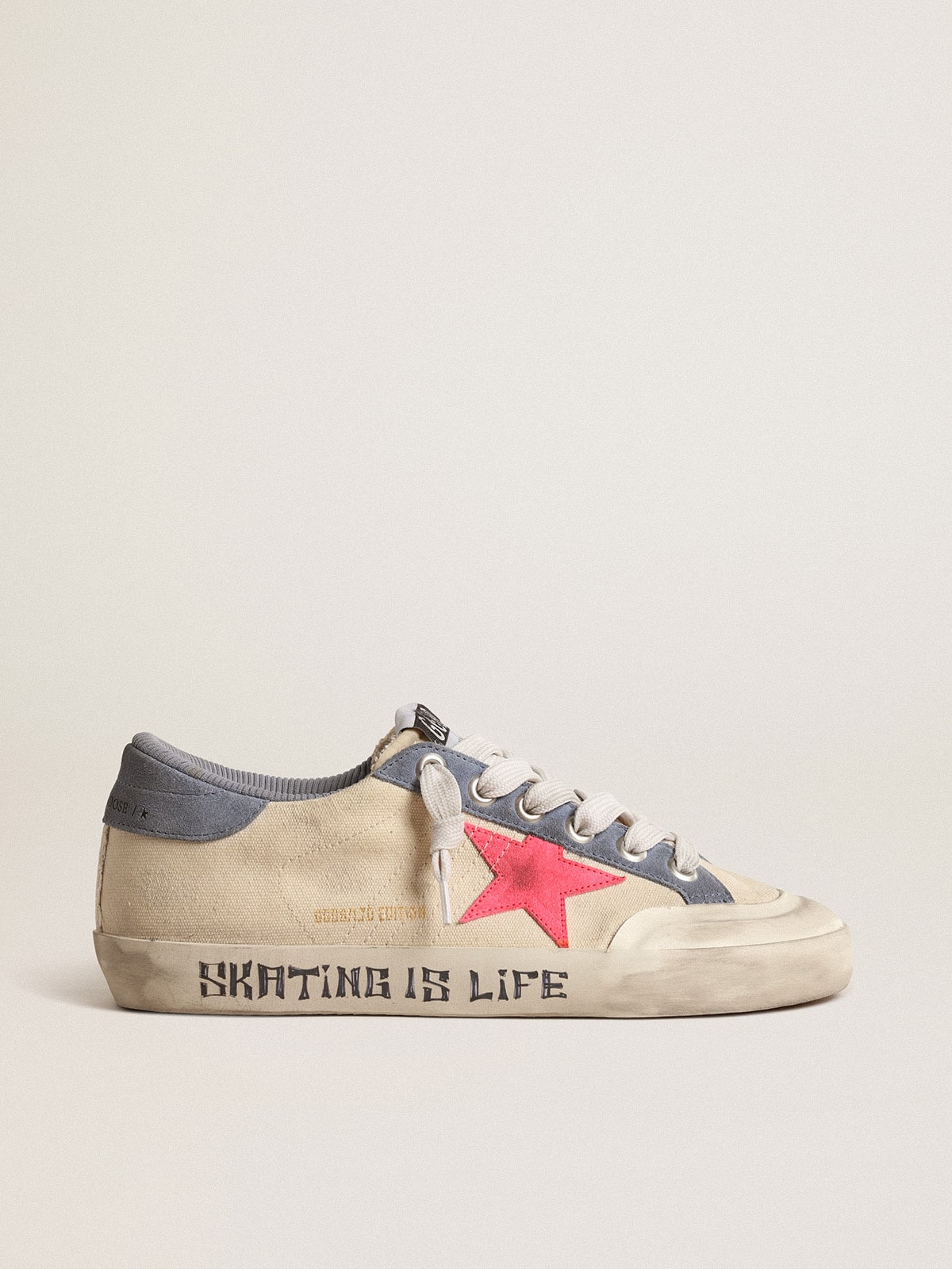 Golden Goose - Super-Star Penstar LTD aus Canvas mit langustenfarbenem Raulederstern in 