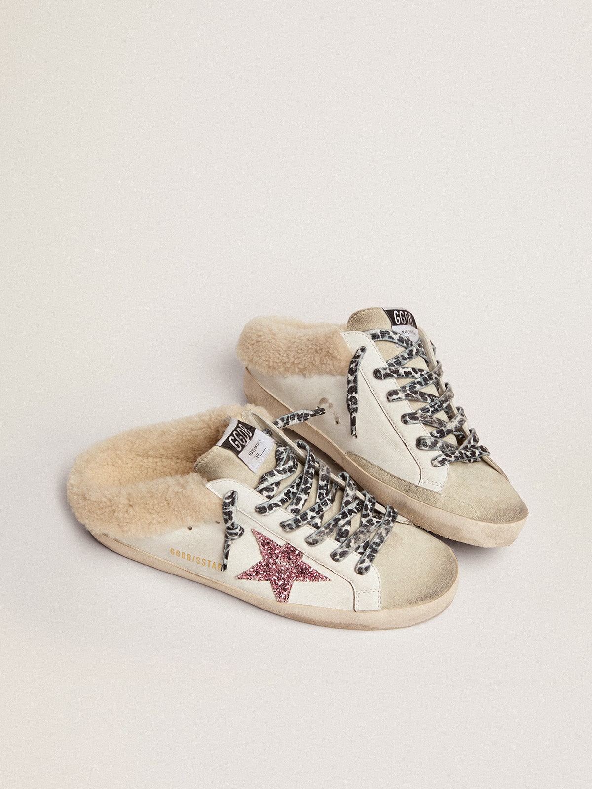 Golden Goose - Super-Star Sabot para mujer con estrella de purpurina rosa y forro de shearling in 