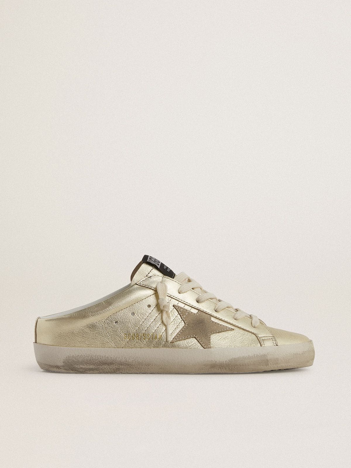 Golden Goose - Super-Star Sabots in platinum foiled leather with beige suede star   in 