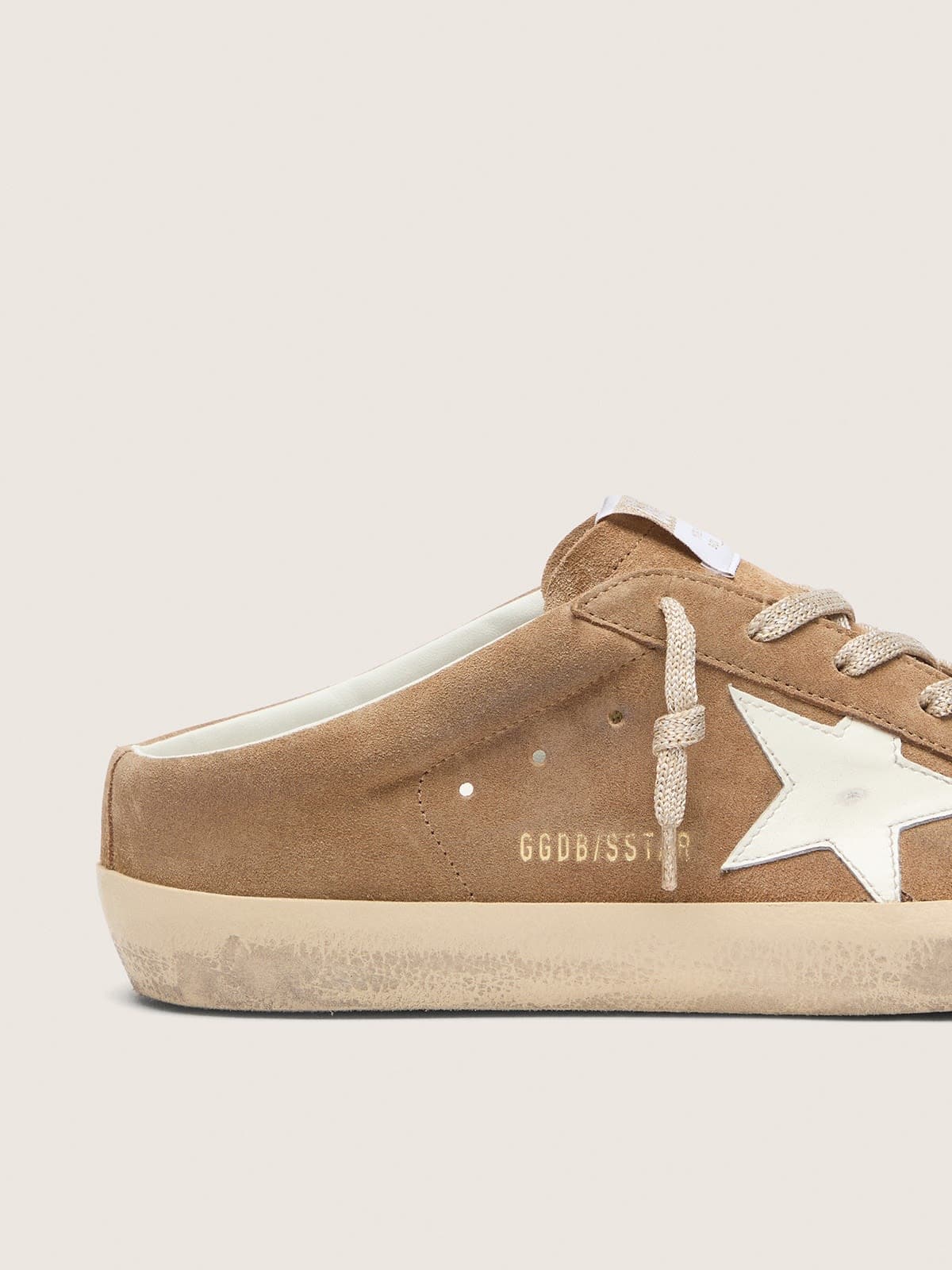 Golden Goose - Mules Super-Star de mujer de ante tabaco con estrella de piel blanca in 
