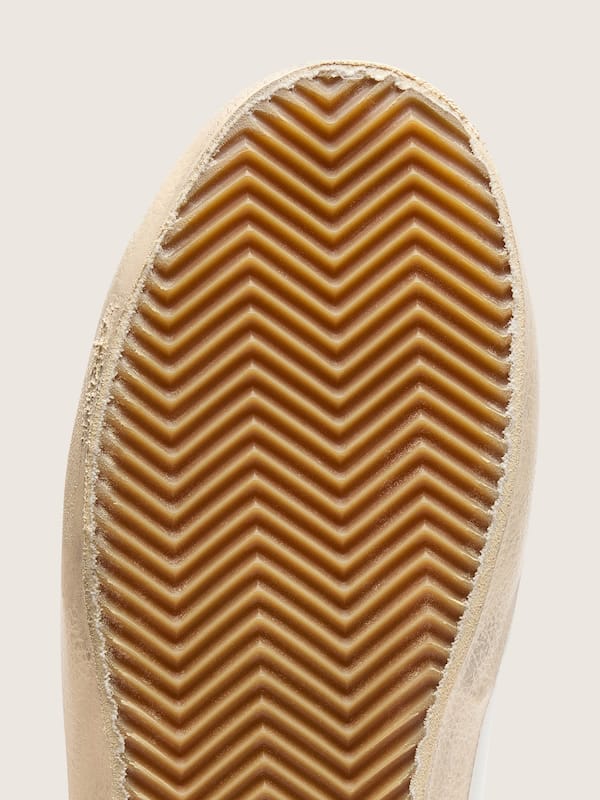 Golden Goose - Women's Old School with gold star in laminated leather in 