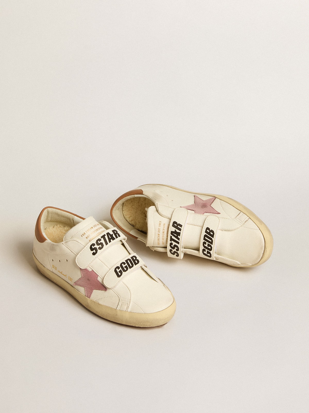 Golden Goose - Old School in nappa leather with pink leather star and beige shearling lining in 