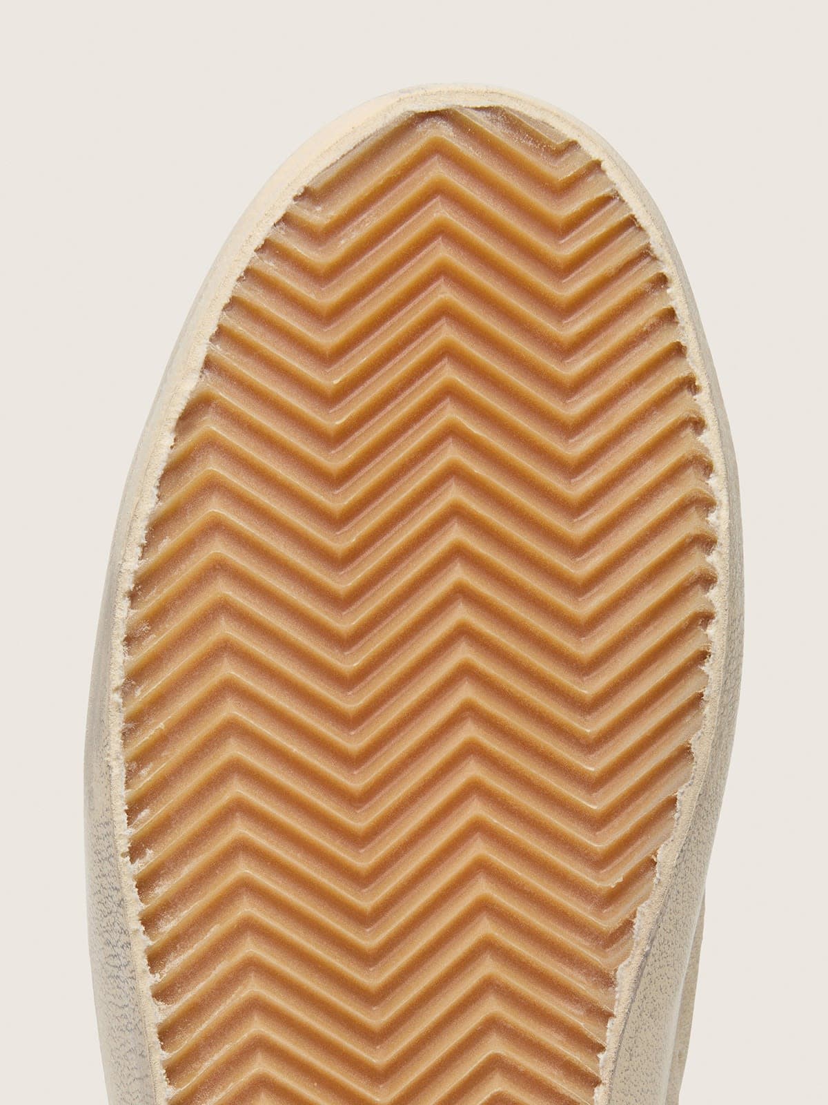 Golden Goose - Women&rsquo;s Old School in pearl suede with brick-red leather star and raffia strap in 