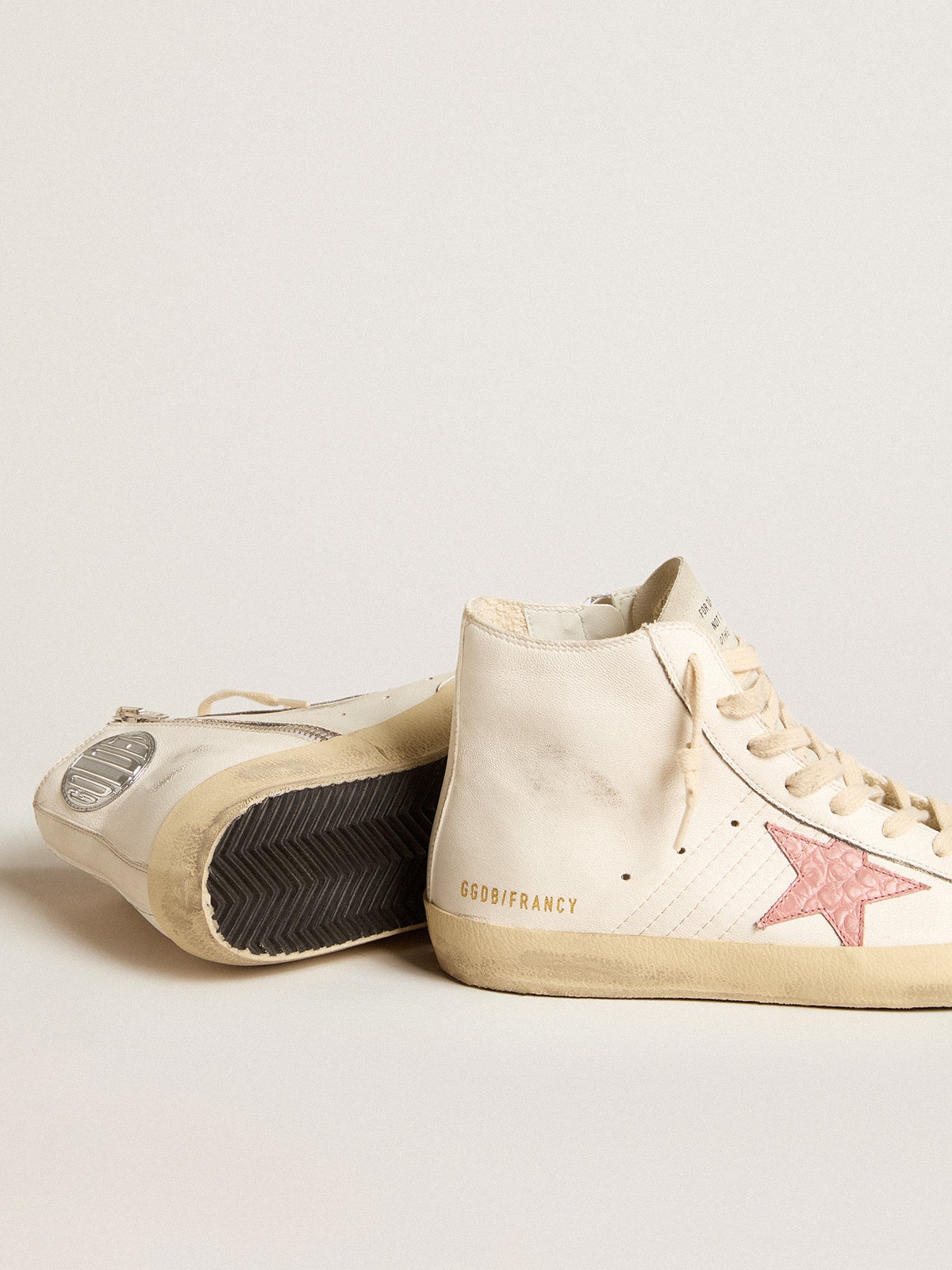 Golden Goose - Francy in cream nappa with pink crocodile-print leather star in 