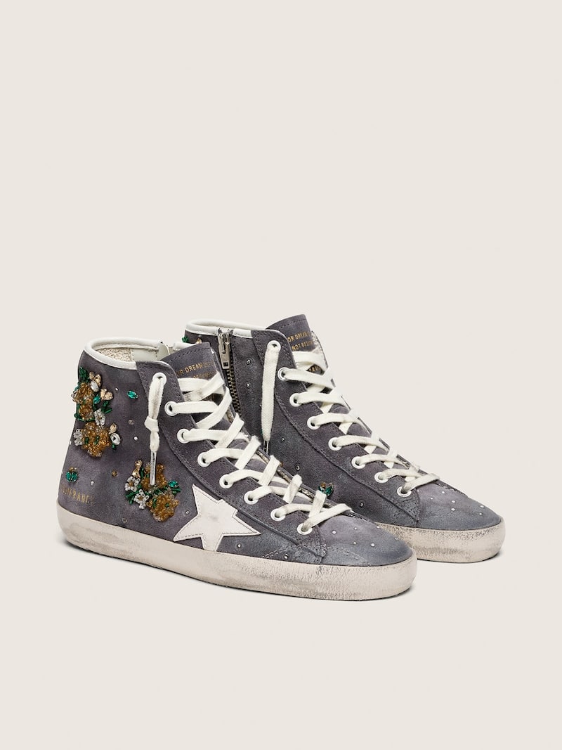 Golden Goose - Francy de mujer de ante gris oscuro con estrella blanca y aplicaci&oacute;n de cuentas y cristales in 
