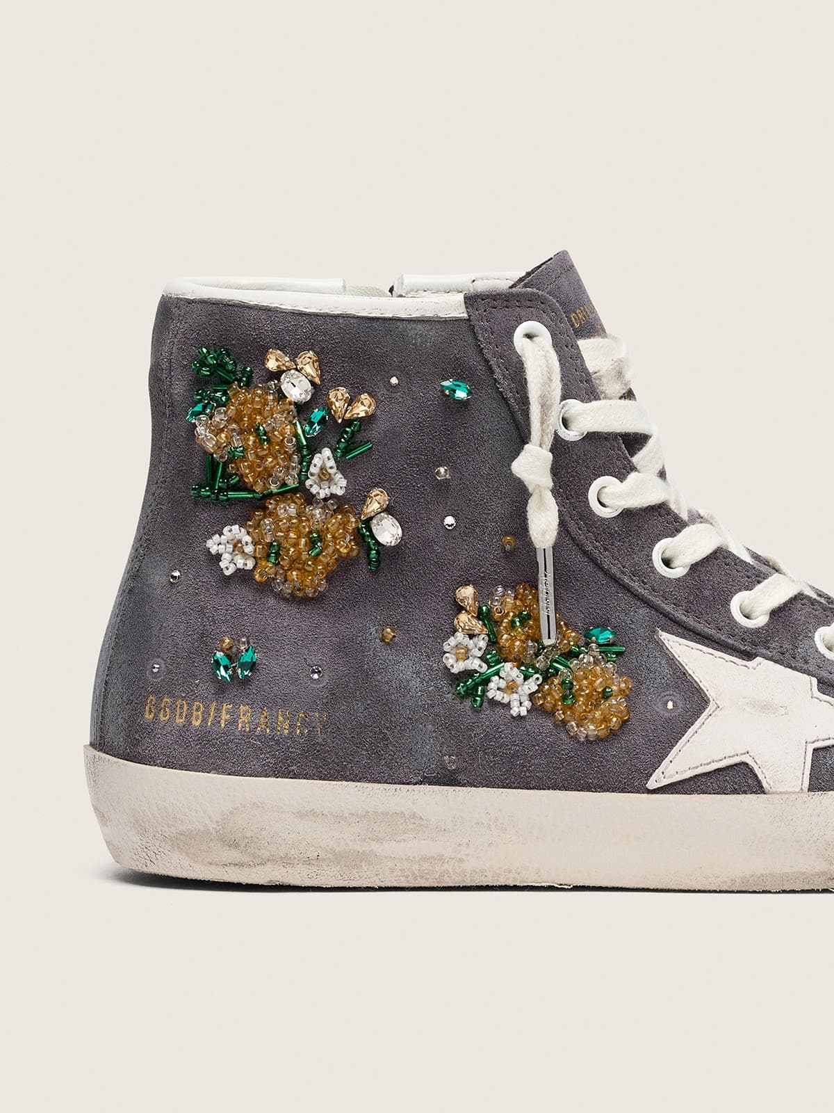Golden Goose - Francy donna in suede grigio scuro con stella bianca e applicazione di perline e cristalli in 
