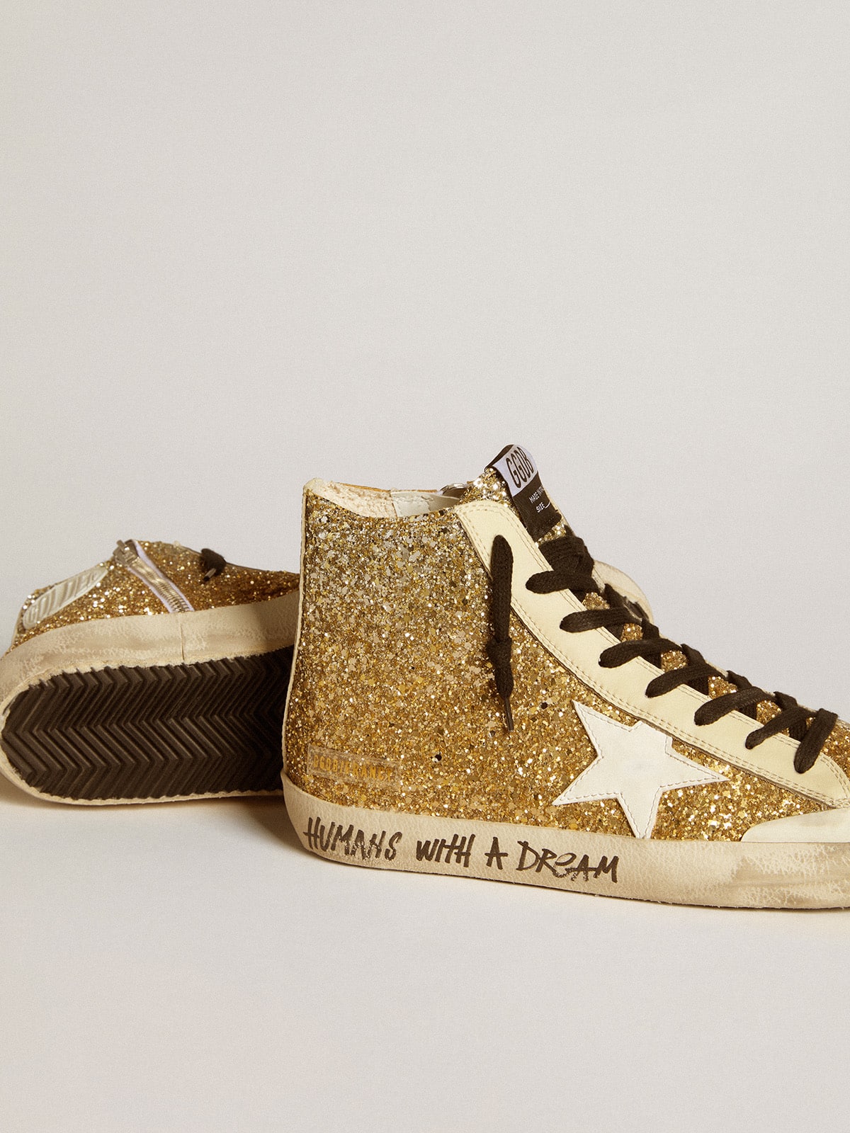 Golden Goose - Francy Penstar aus goldfarbenem Glitzer mit weißem Lederstern in 