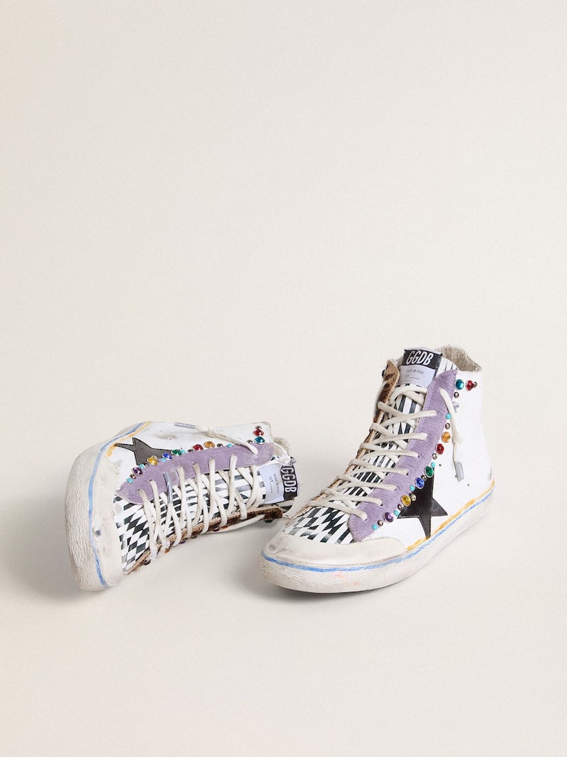 Francy Penstar LAB pour femme avec &eacute;toile en cuir noir et cabochons multicolores