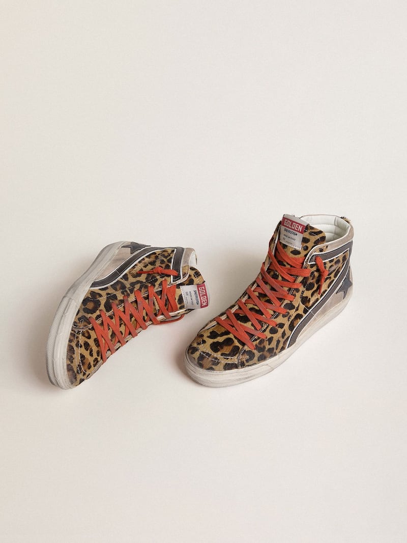 Golden Goose - Slide LTD pour femme en cuir fa&ccedil;on poulain imprim&eacute; l&eacute;opard avec &eacute;toile et virgule en cuir lam&eacute; in 