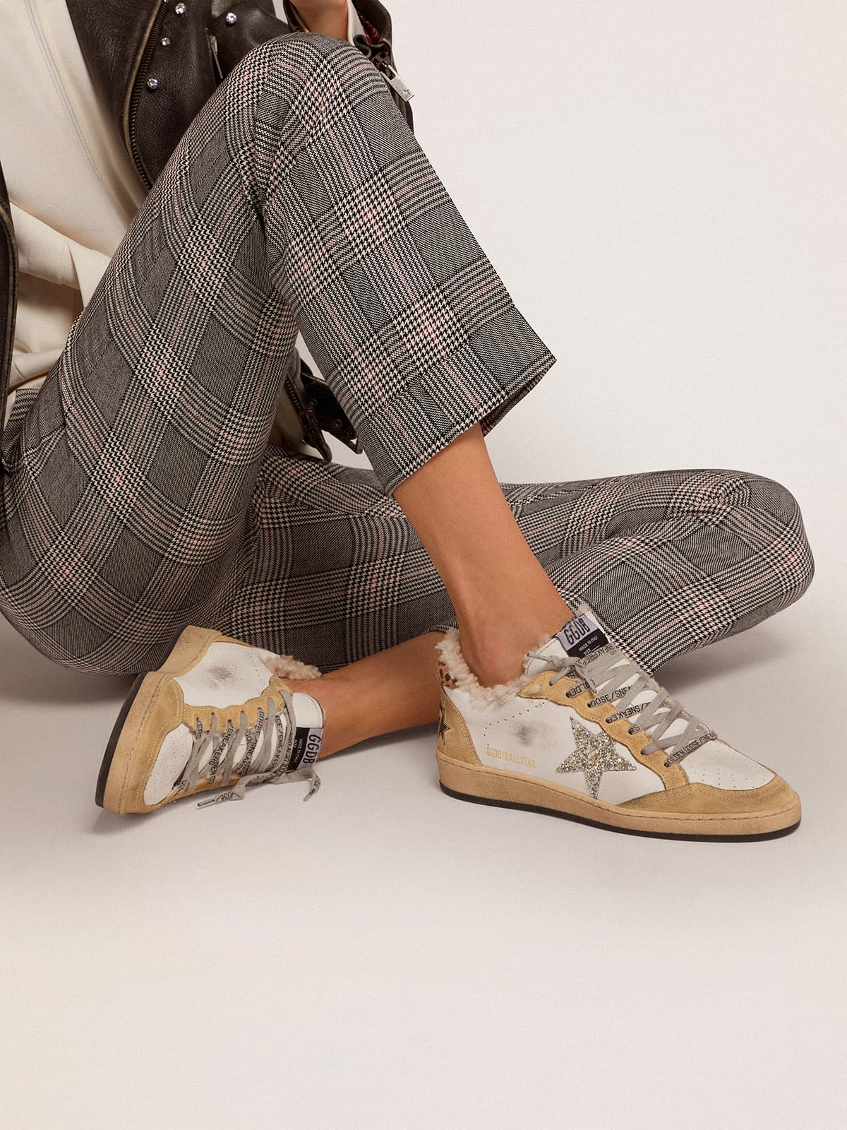 Golden Goose - Ball Star Donna in nappa con stella in glitter e fodera in shearling in 