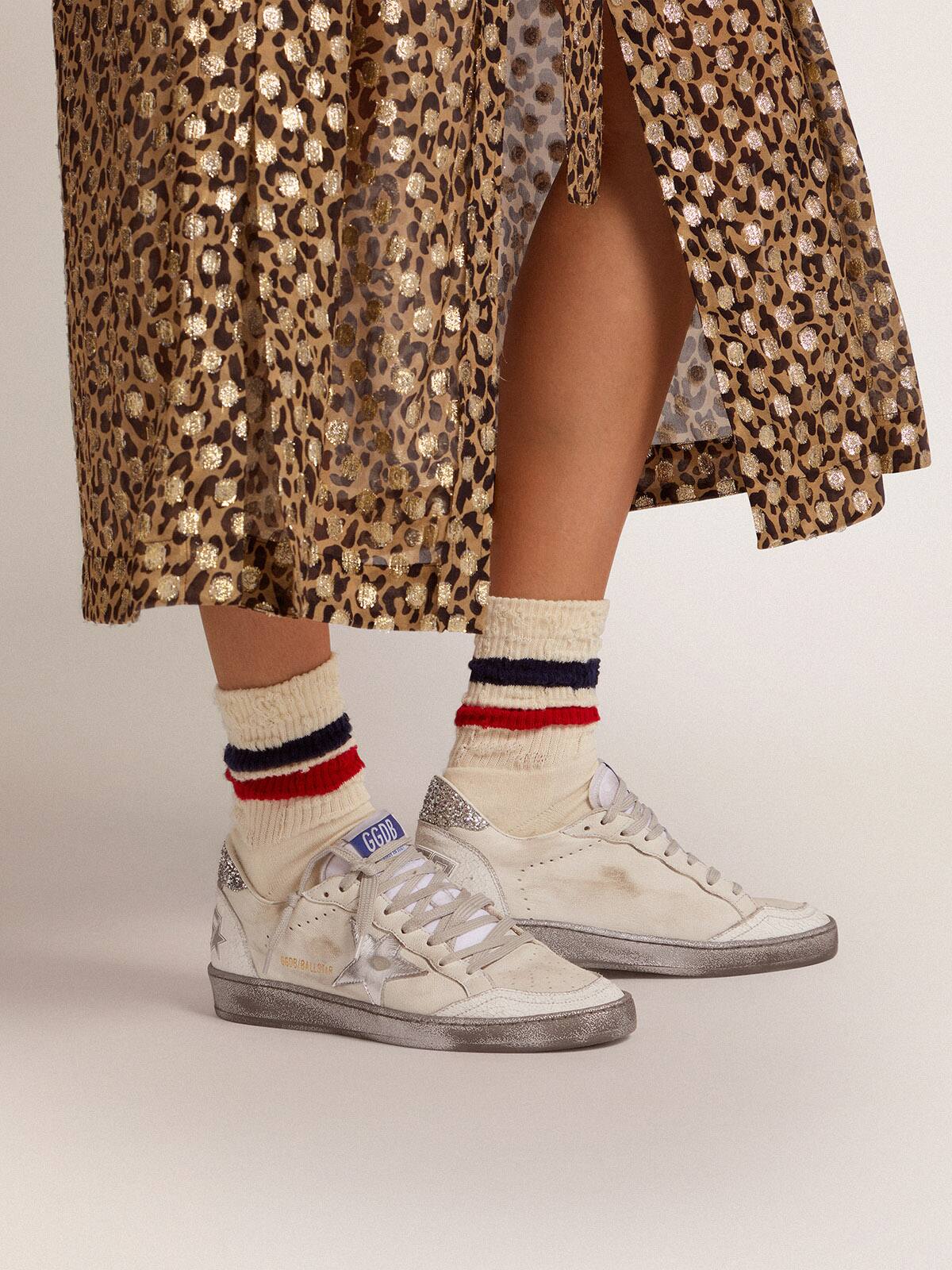 Golden Goose - Ball Star Donna LTD con talloncino in glitter argento e stella argento in 