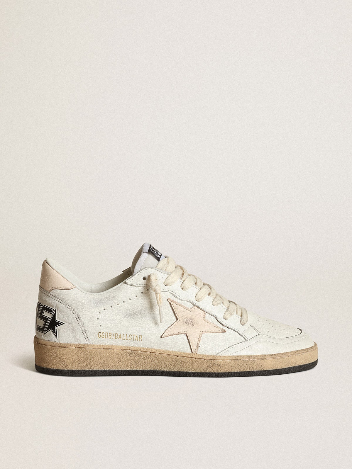 Golden Goose - Ball Star LTD en nappa blanc avec étoile en nappa saumon in 