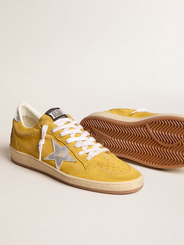 Golden Goose - Ball Star in honey suede with silver leather star and heel tab in 