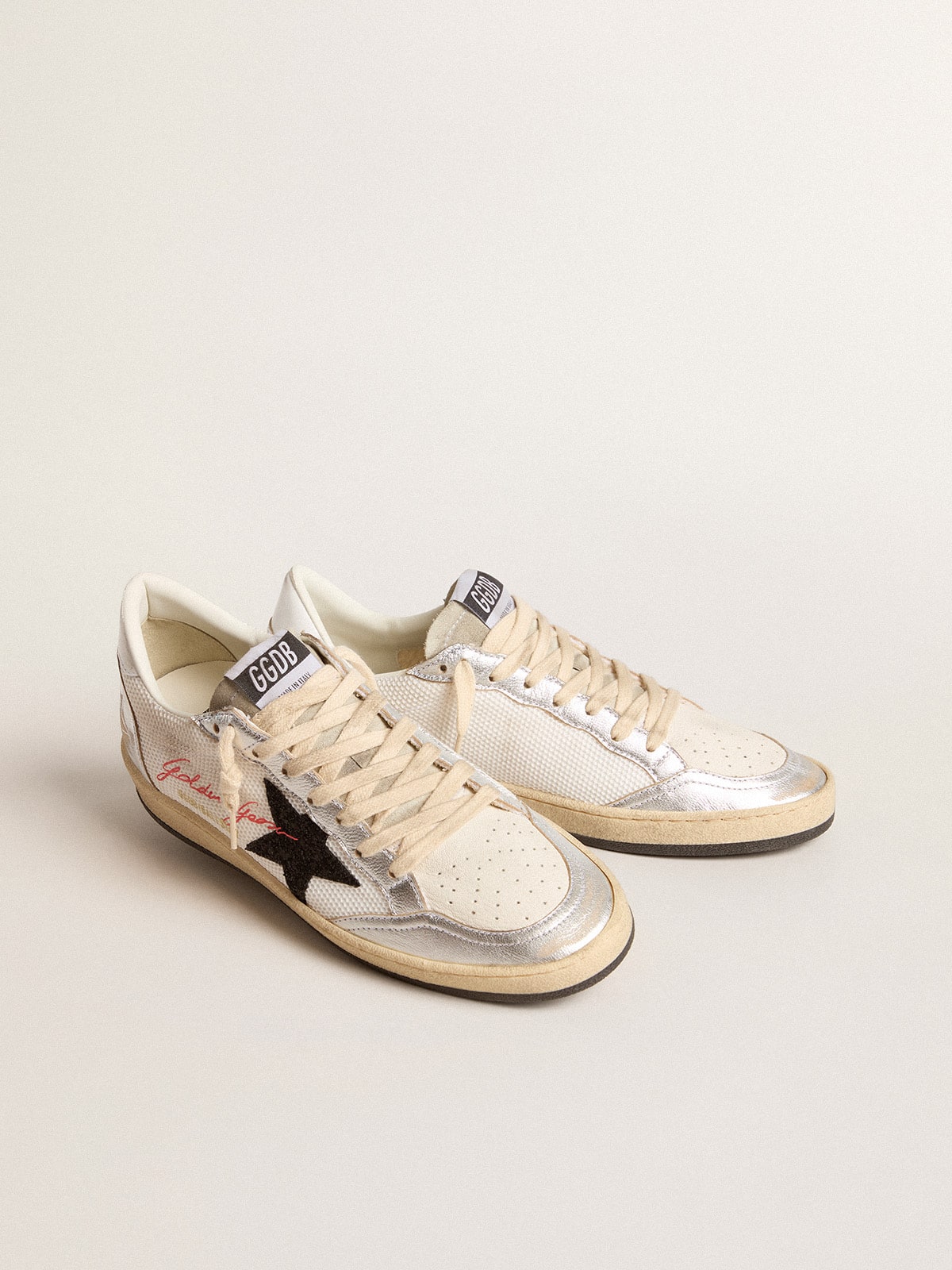 Golden Goose - Ball Star de malla blanca con estrella de purpurina negra y aplicaciones plateadas in 