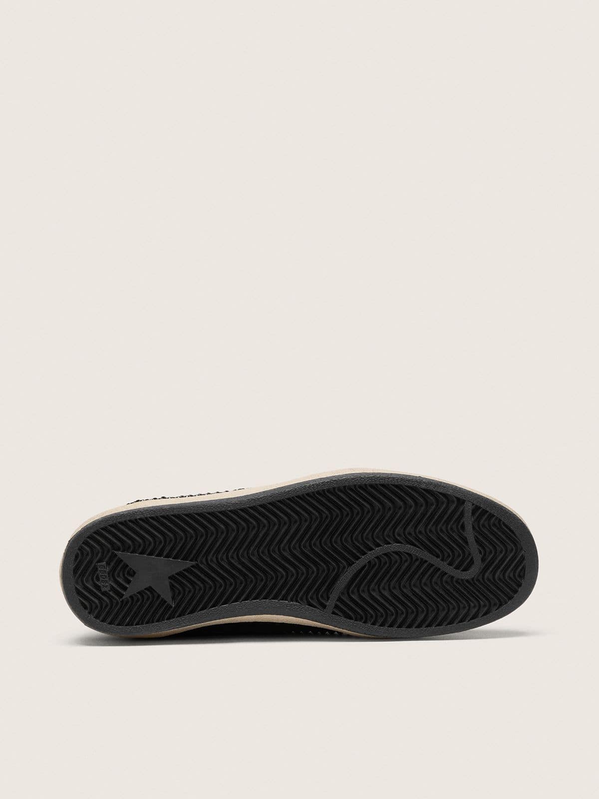 Golden Goose - Ball Star in suede con cristalli Swarovski neri e stella in suede nero in 