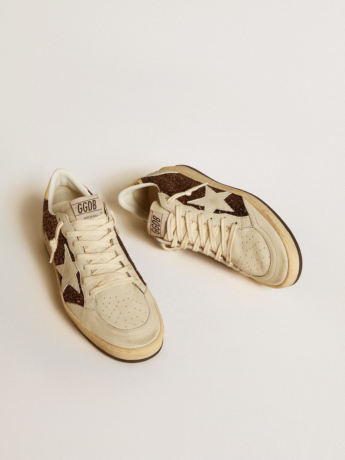 Golden Goose - Ball Star de purpurina con estrella de piel y refuerzo del talón de piel laminada in 