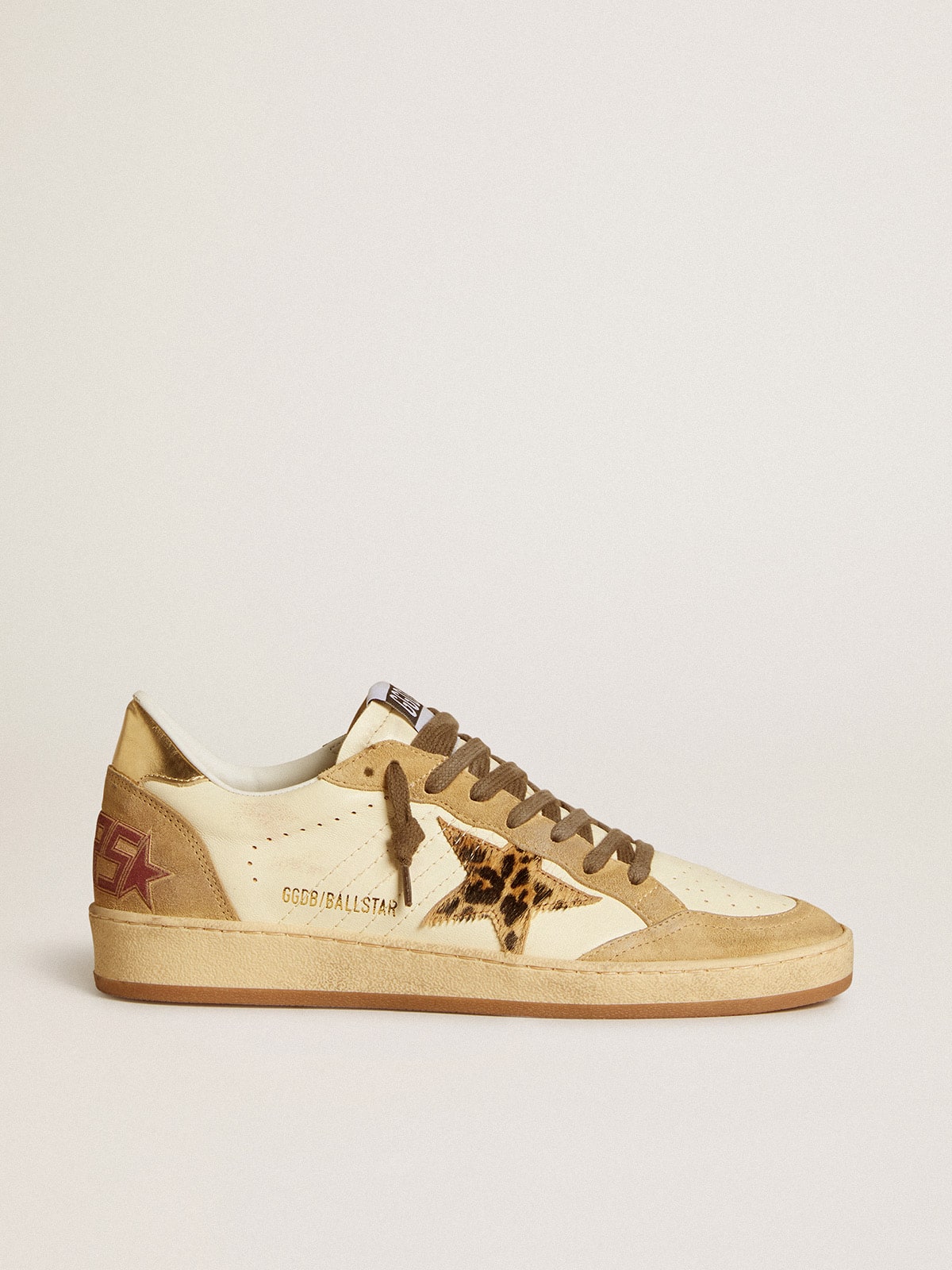 Golden Goose - Ball Star aus Nappaleder und Rauleder mit Stern aus Cavallino-Leder und Metallic-Ferse in 