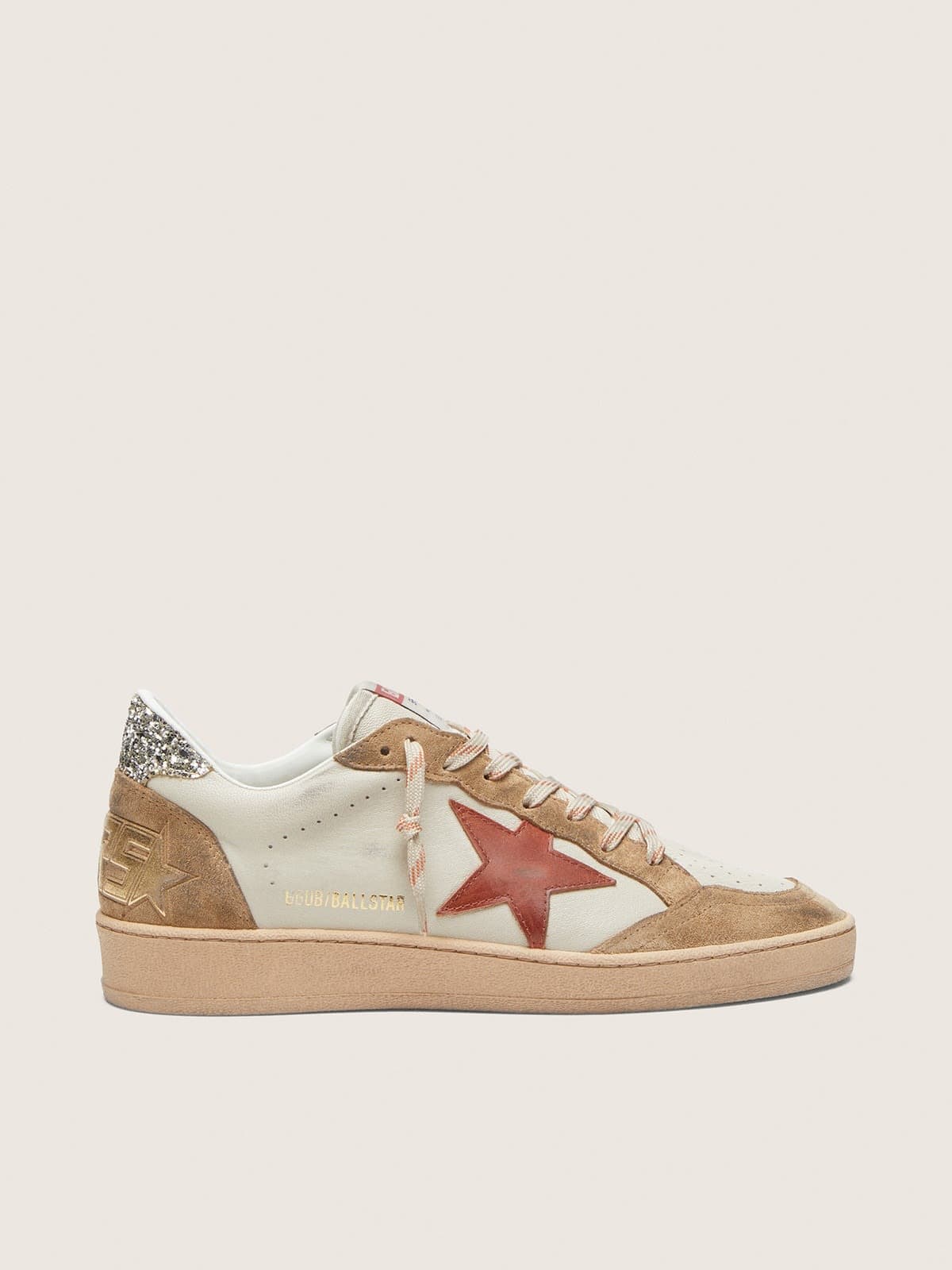 Golden Goose - 여성 브릭 레드 레더 스타와 스웨이드 인서트 크림 레더 볼스타 in 