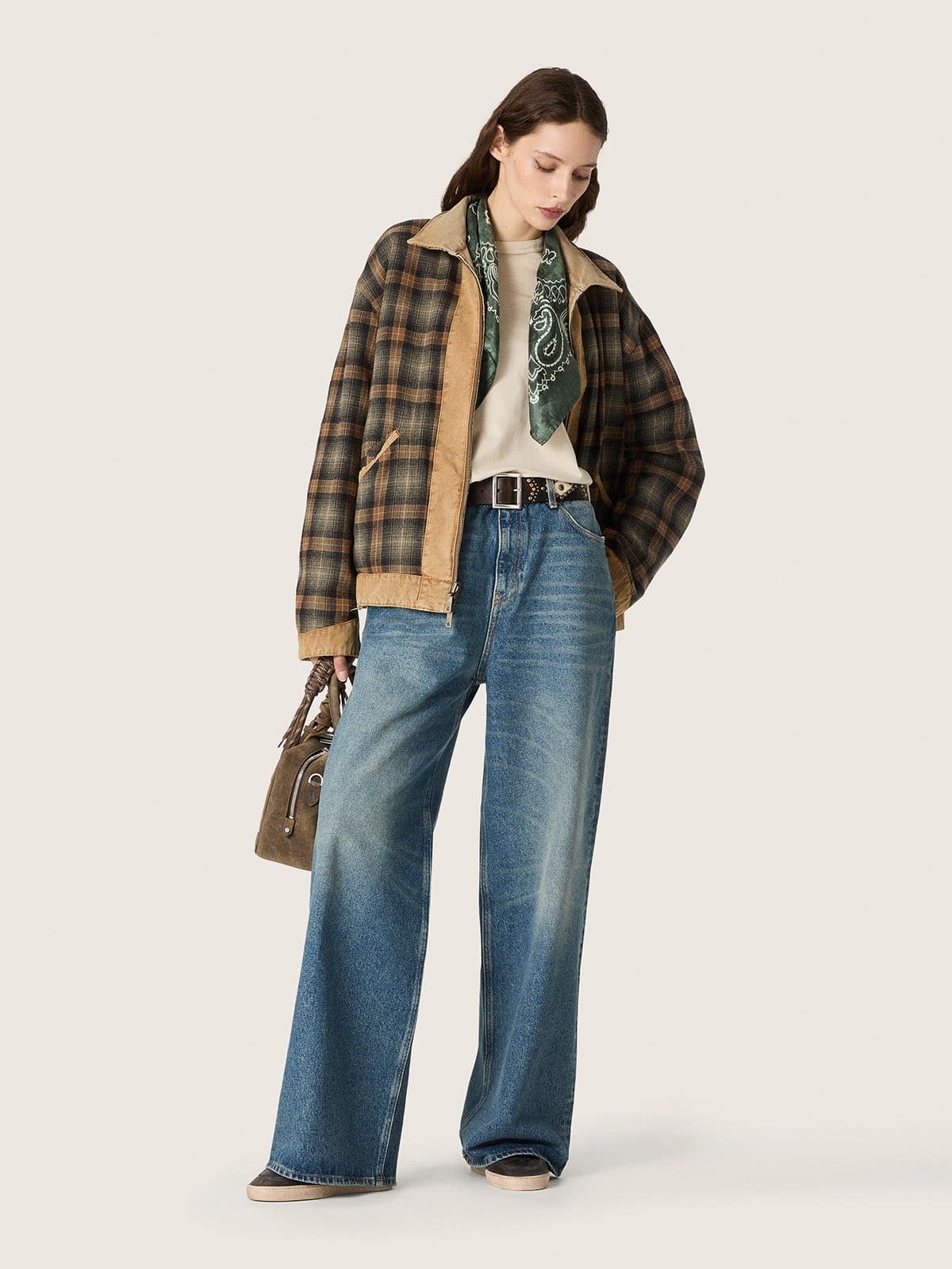 Golden Goose - Ball Star LTD donna in nappa ebano con stella bianca con ricamo multicolor in 