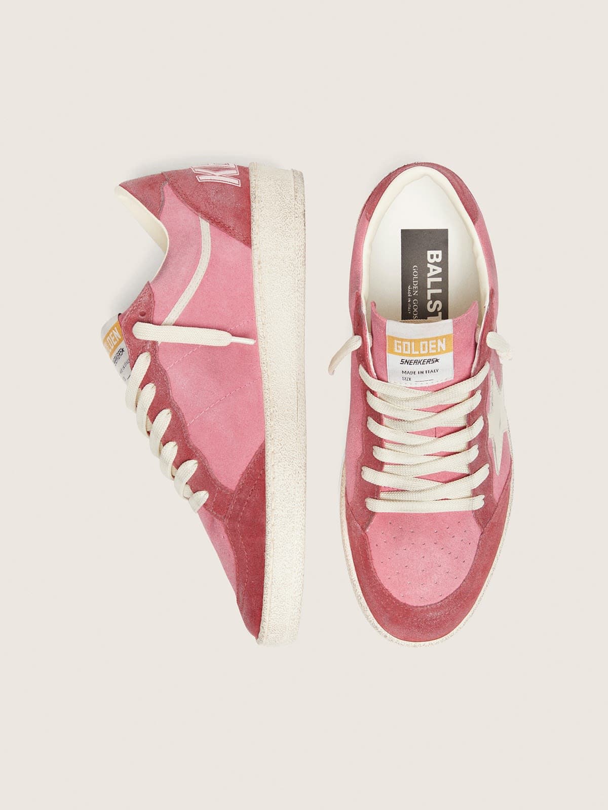 Golden Goose - Ball Star LTD donna in suede rosa con stella in pelle crema e inserti in suede rosso in 