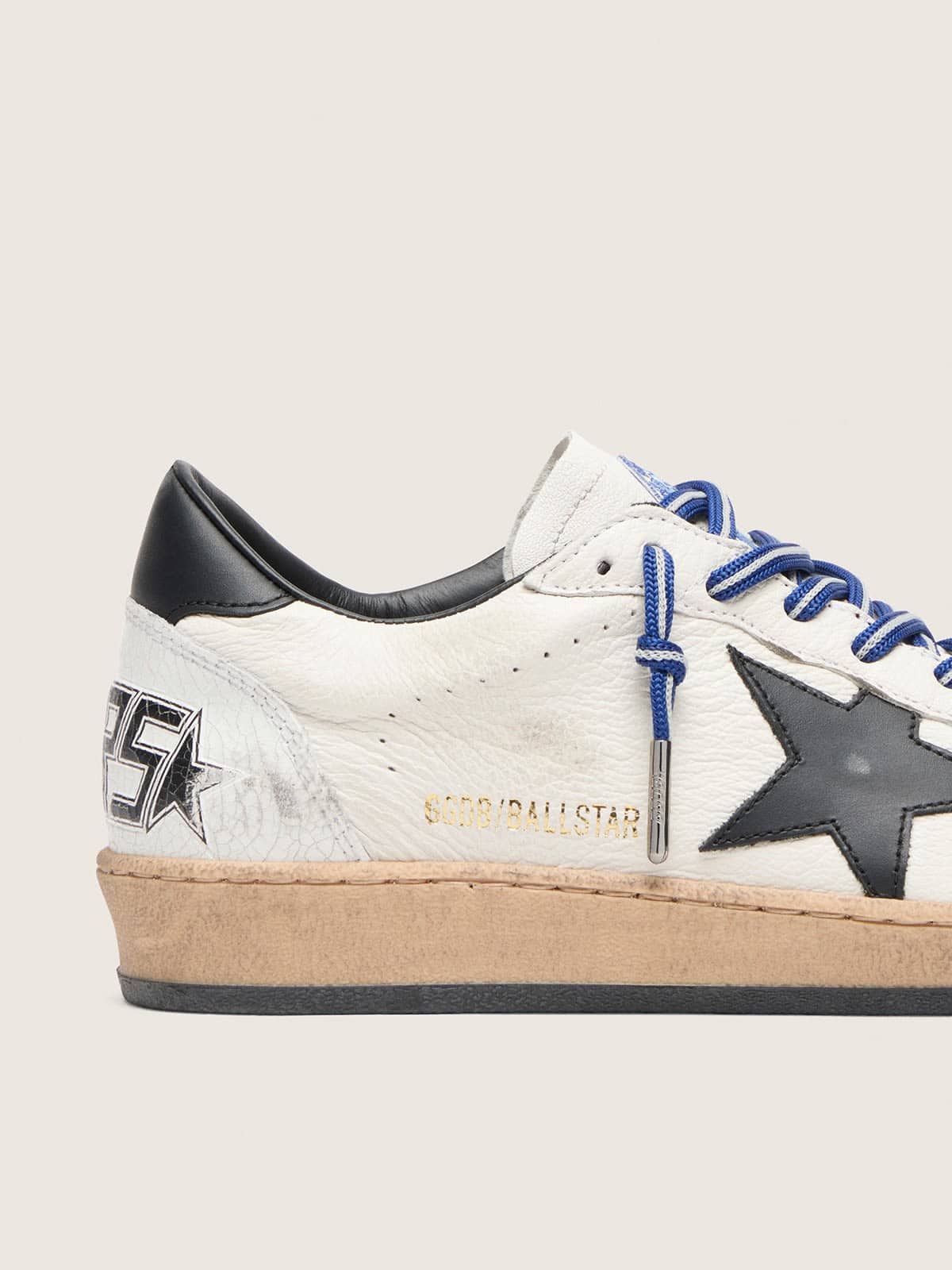 Golden Goose - Ball Star LTD femme inspir&eacute;es du tennis en cuir nappa blanc avec &eacute;toile et empi&egrave;cement en cuir noir in 