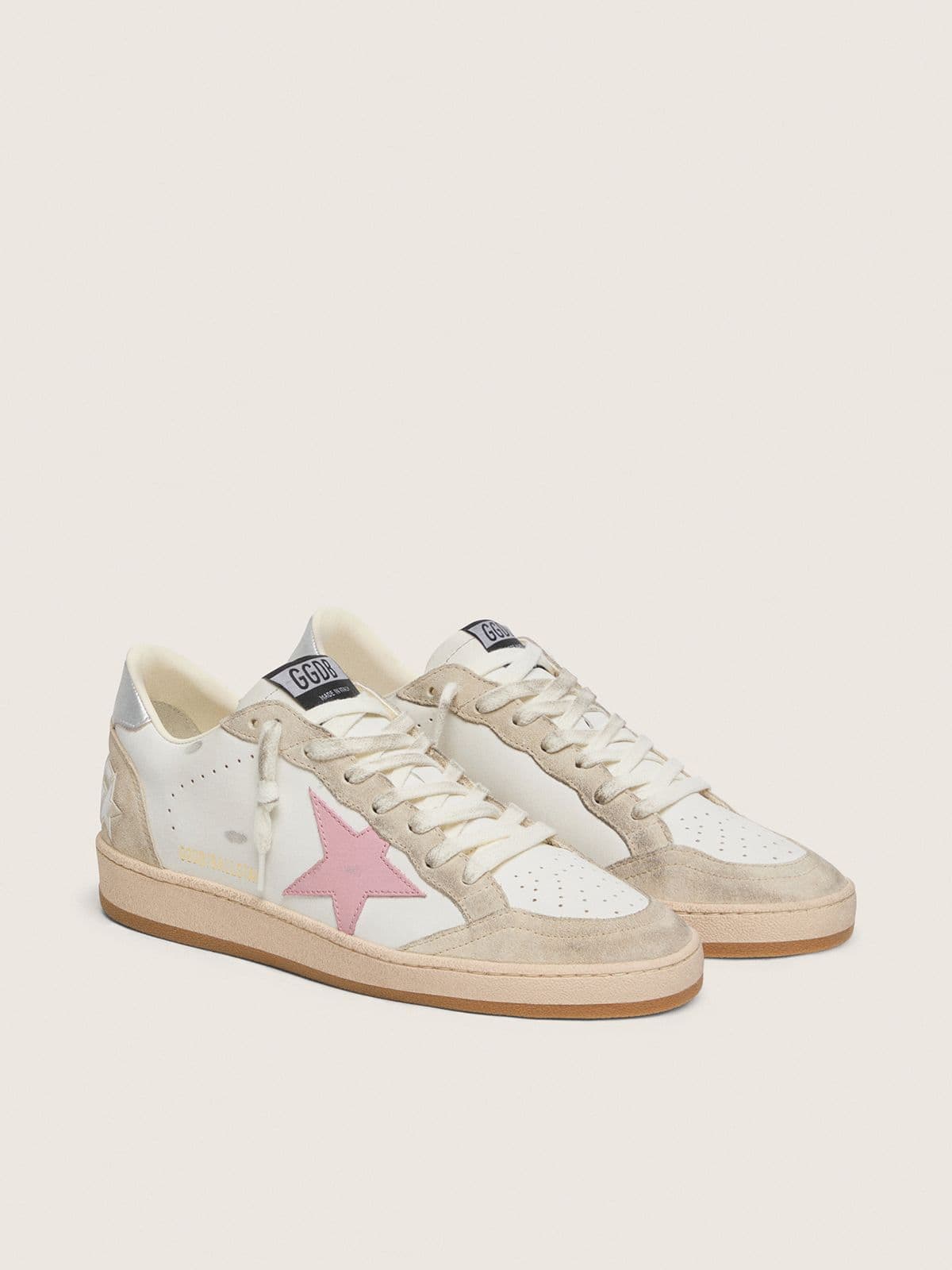 Golden Goose Ball Star Damen aus wei&szlig;em Leder und perlfarbenem Suede mit Stern in Altrosa Ball Star white woman
