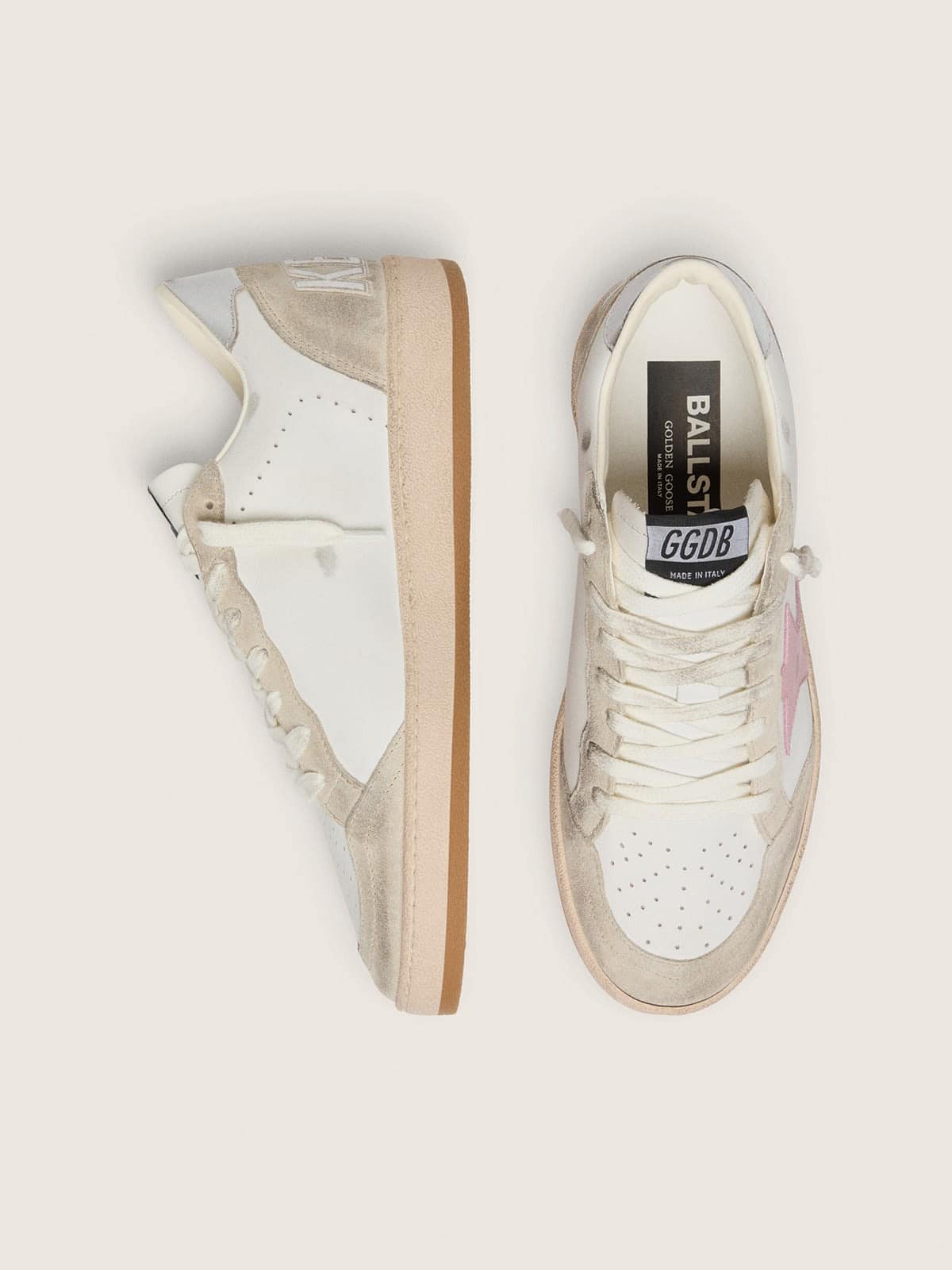 Golden Goose - Ball Star Damen aus wei&szlig;em Leder und perlfarbenem Suede mit Stern in Altrosa in 