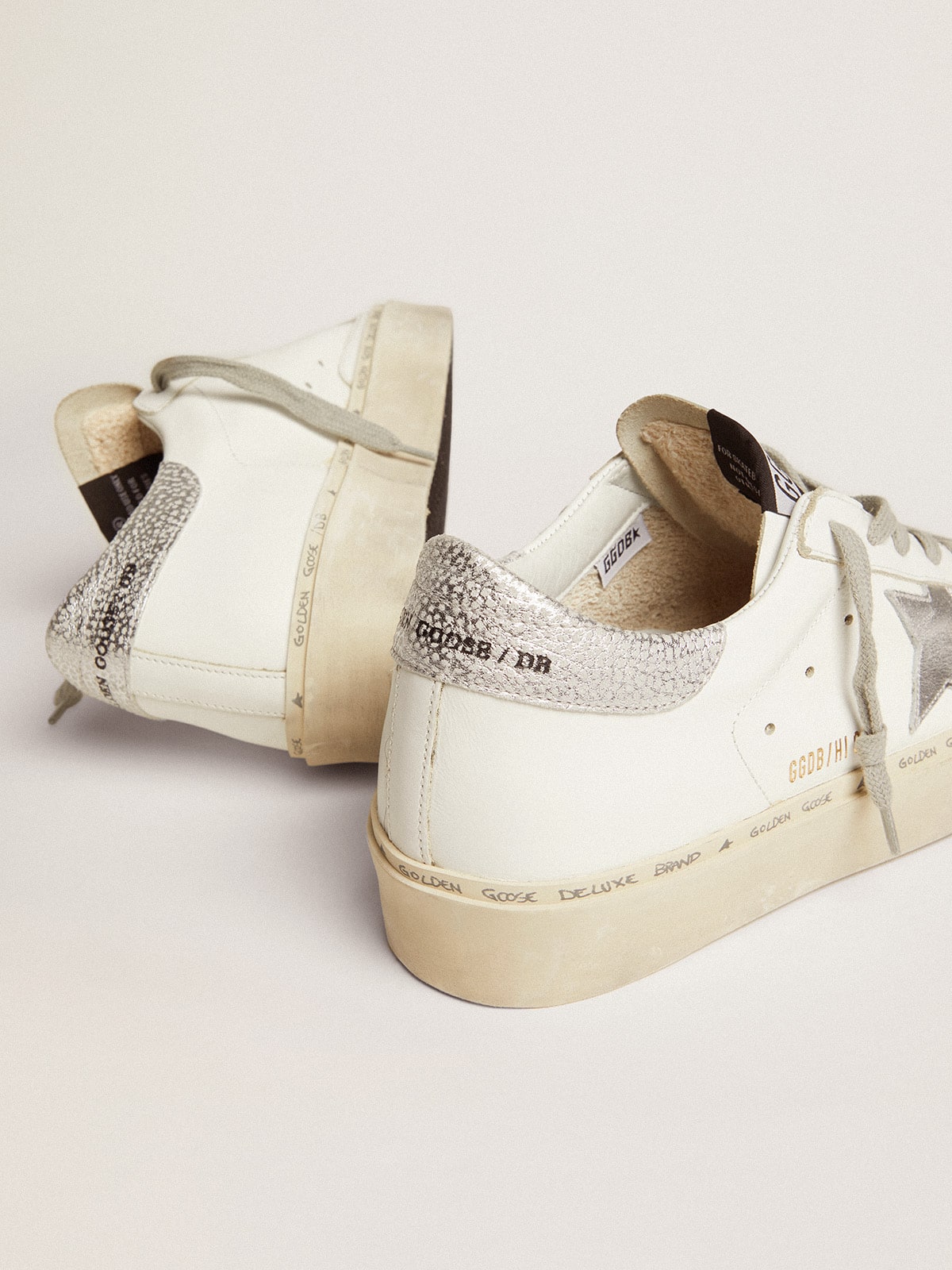 Golden Goose - Hi Star Donna con stella e talloncino in argento metallizzato in 