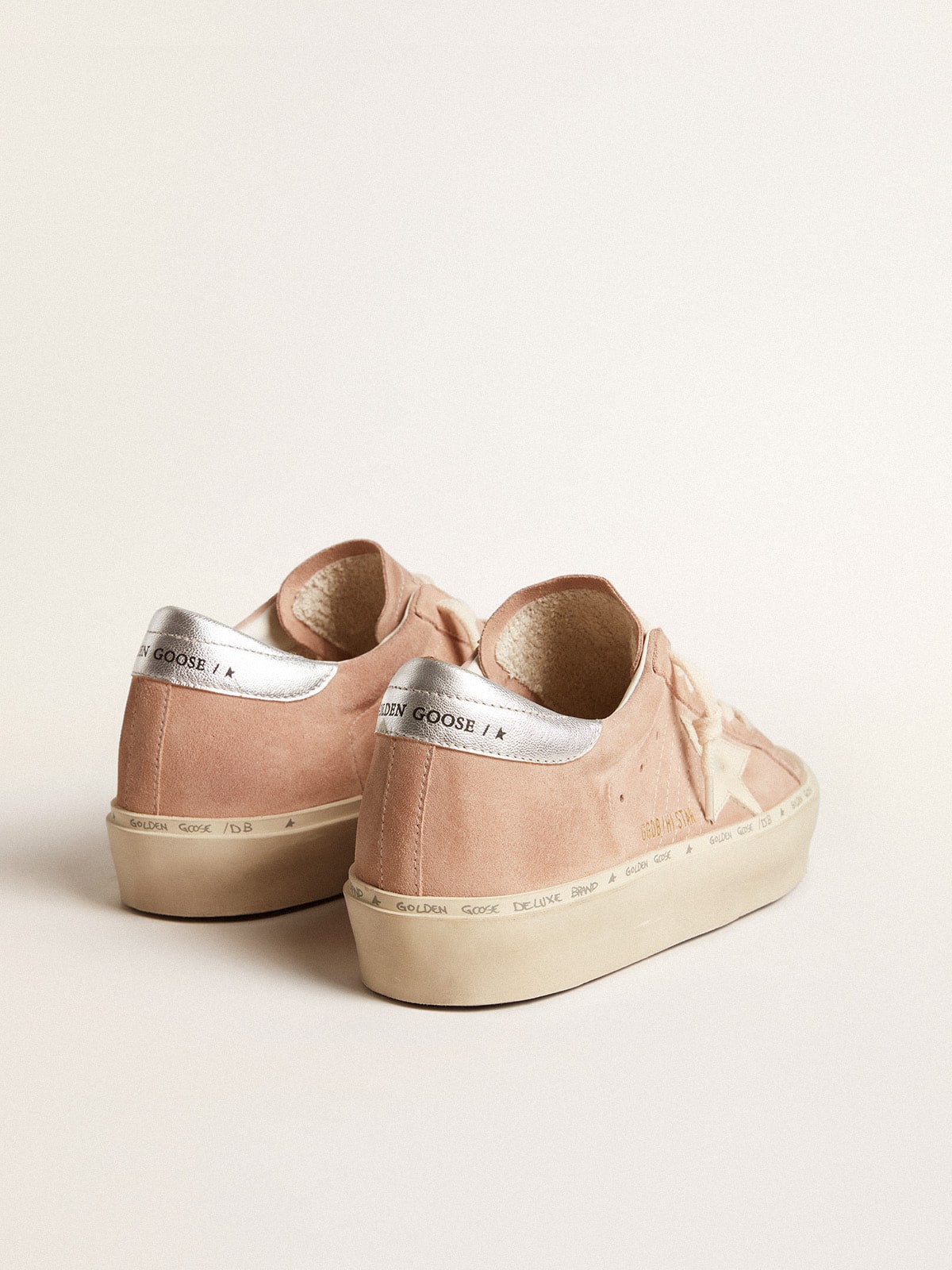 Golden Goose - Hi Star Donna in suede rosa con stella crema e talloncino in pelle argento in 