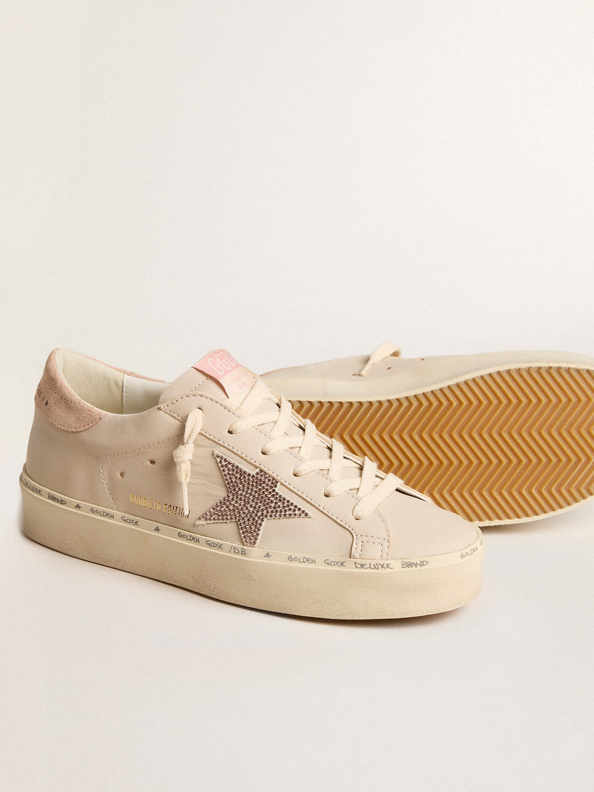 Golden Goose - Hi Star LTD in nappa con stella in suede e cristalli Swarovski rosa in 