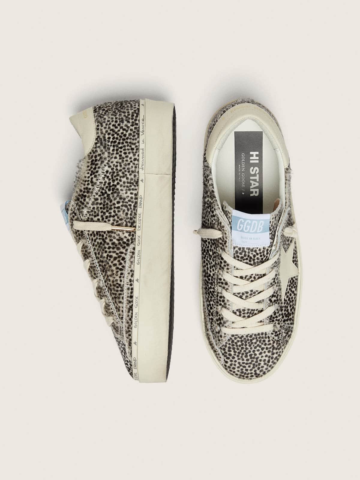 Golden Goose - Hi Star feminino de couro cavalinho branco e preto com estrela de couro branco in 