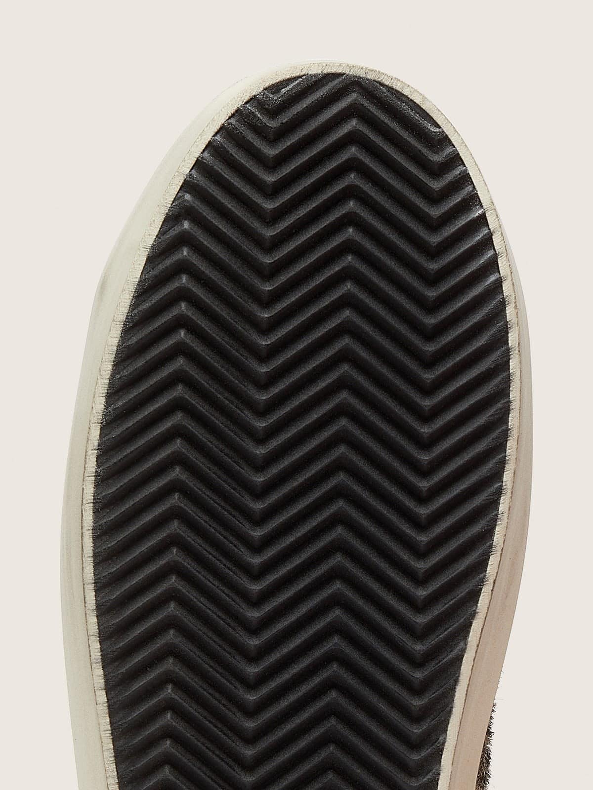 Golden Goose - Hi Star feminino de couro cavalinho branco e preto com estrela de couro branco in 