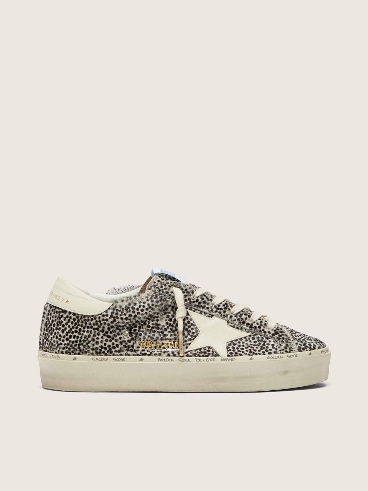 Golden Goose - Hi Star feminino de couro cavalinho branco e preto com estrela de couro branco in 