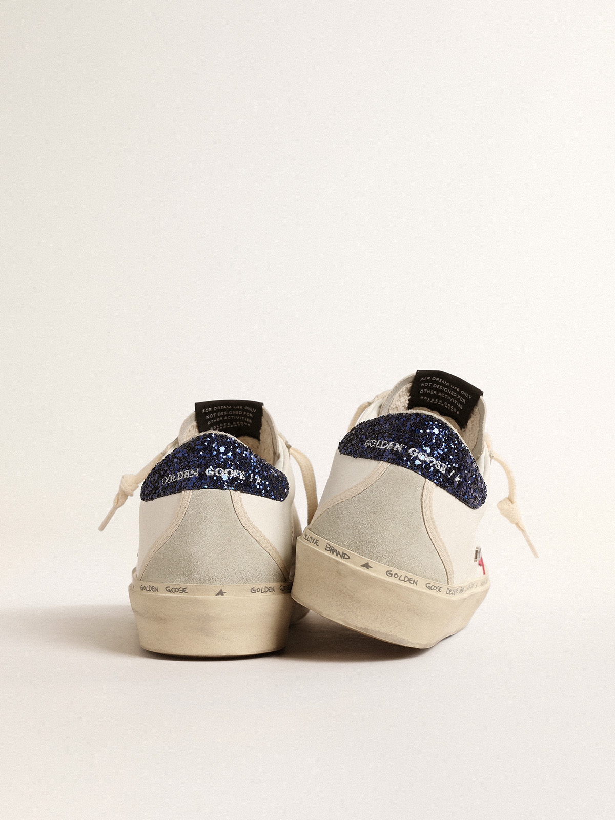 Golden Goose - Hi Star avec étoile en cuir fuchsia et contrefort à paillettes bleues in