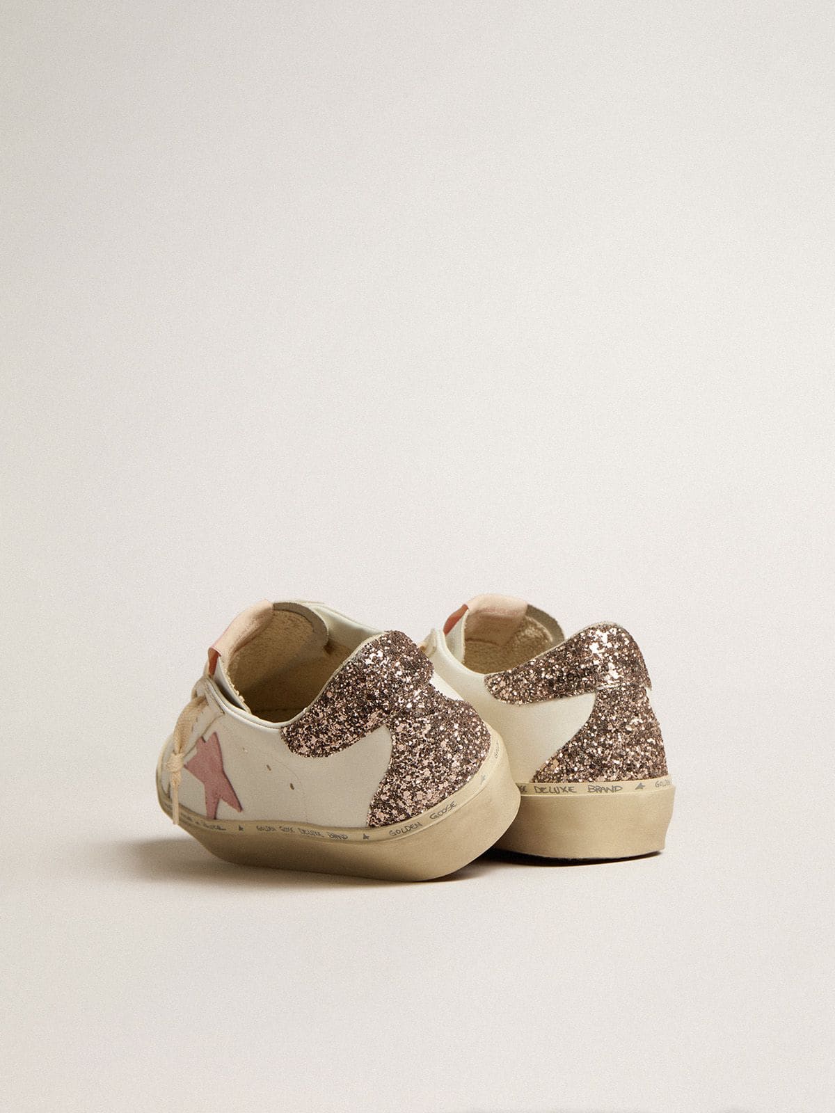 Hi Star in white leather with pink suede star and pink