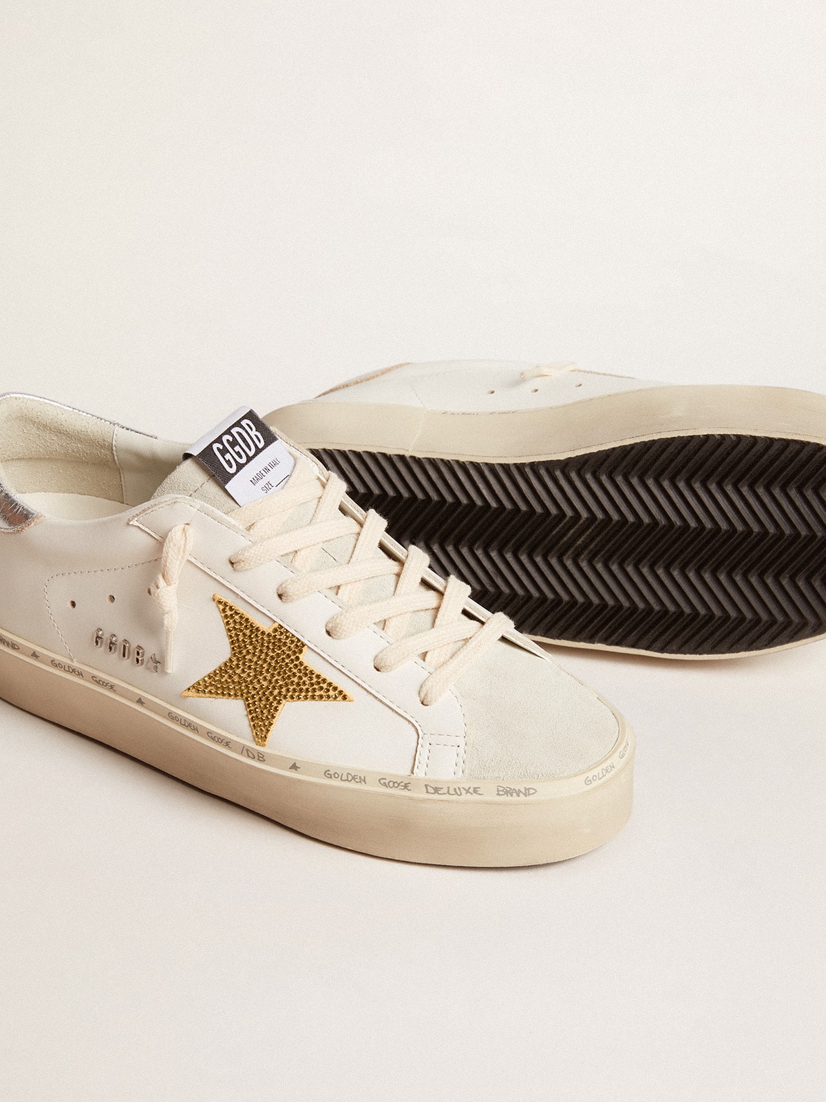 Golden Goose - Hi Star avec étoile en cristaux Swarovski et contrefort en cuir argenté in 