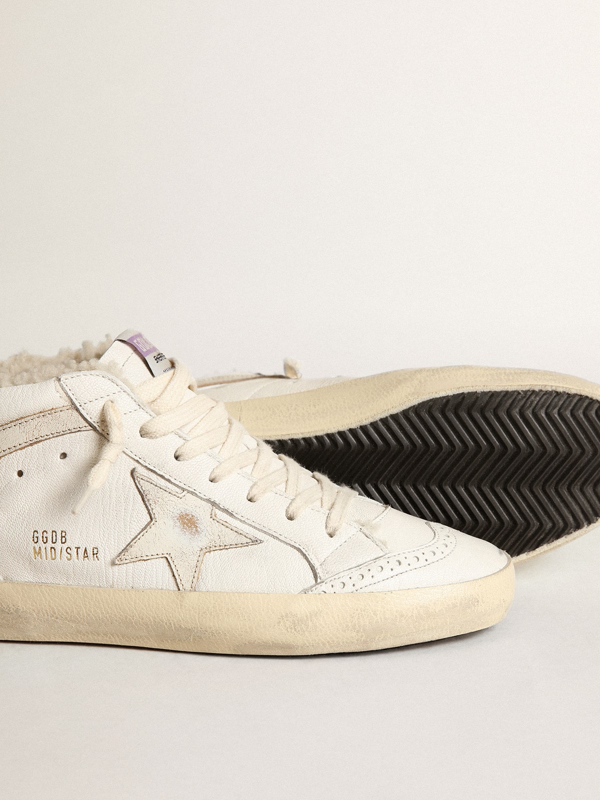 Golden Goose - Mid Star en cuir nappa avec étoile & virgule en cuir blanc brillant in 