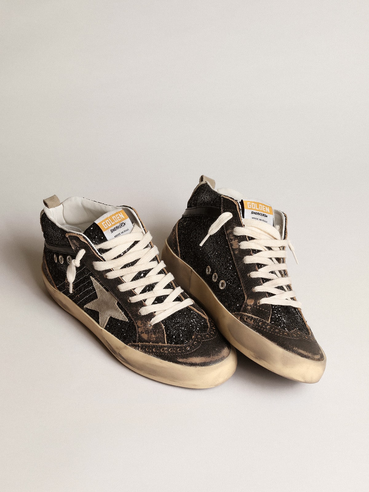 Golden Goose - Mid Star Feminino de glitter preto com estrela e talão de suede havana-rosado in 