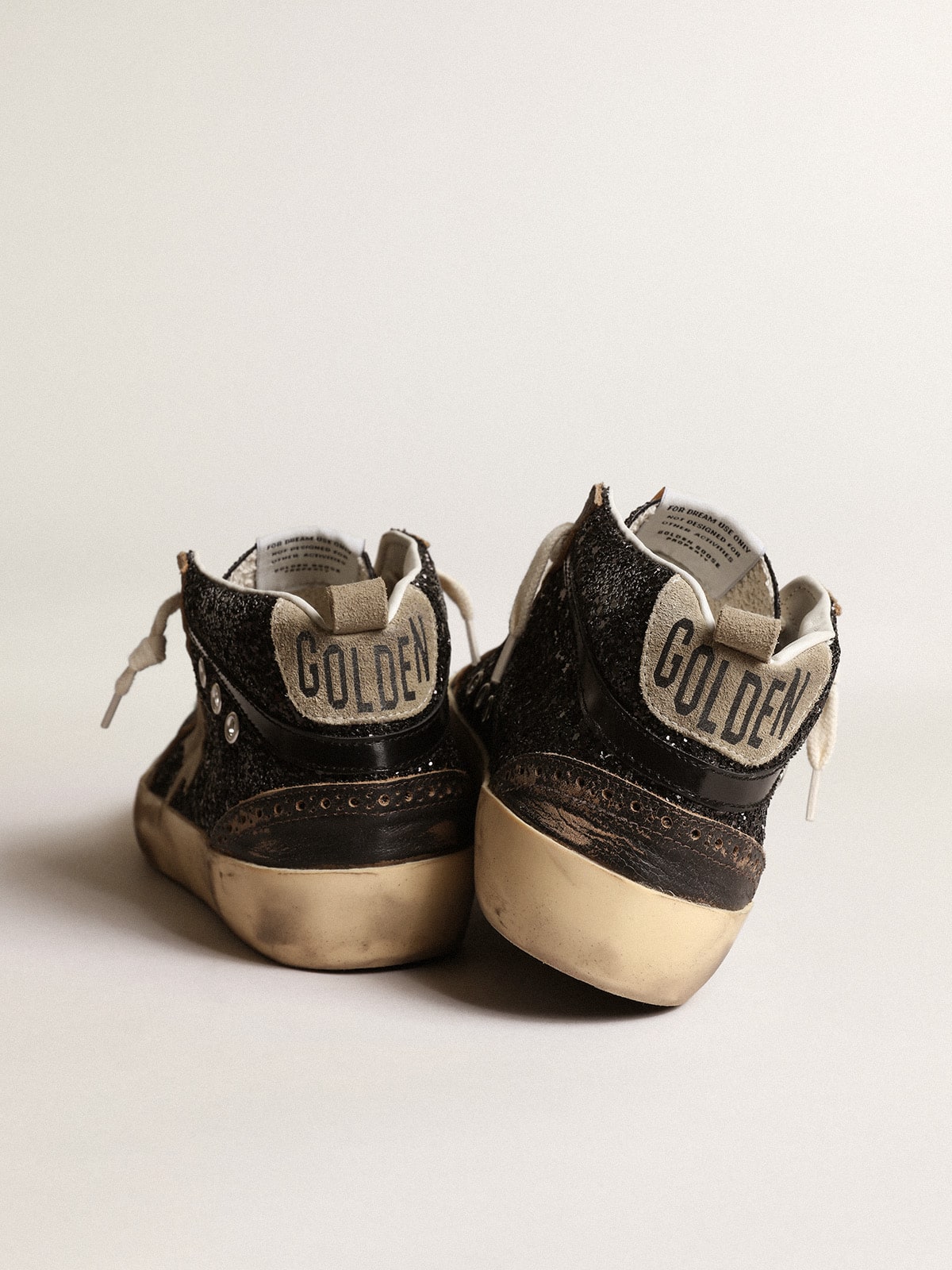 Golden Goose - Mid Star Donna in glitter neri con stella e talloncino in suede tortora in 