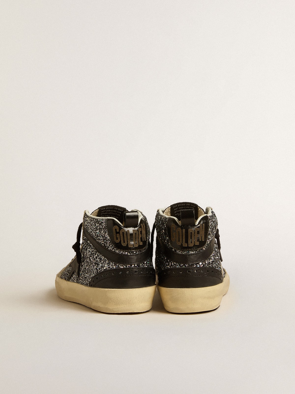 Golden Goose - Mid Star LTD con purpurina negra y estrella y detalle de «coma» de piel negra in 