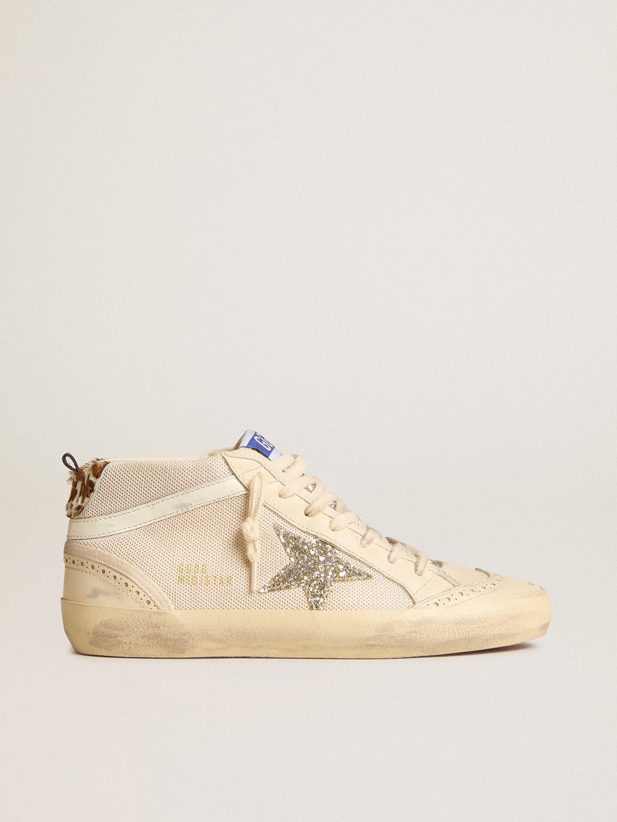 Mid Star de mujer de malla con estrella con purpurina platino y detalle de coma de piel blanca Golden Goose