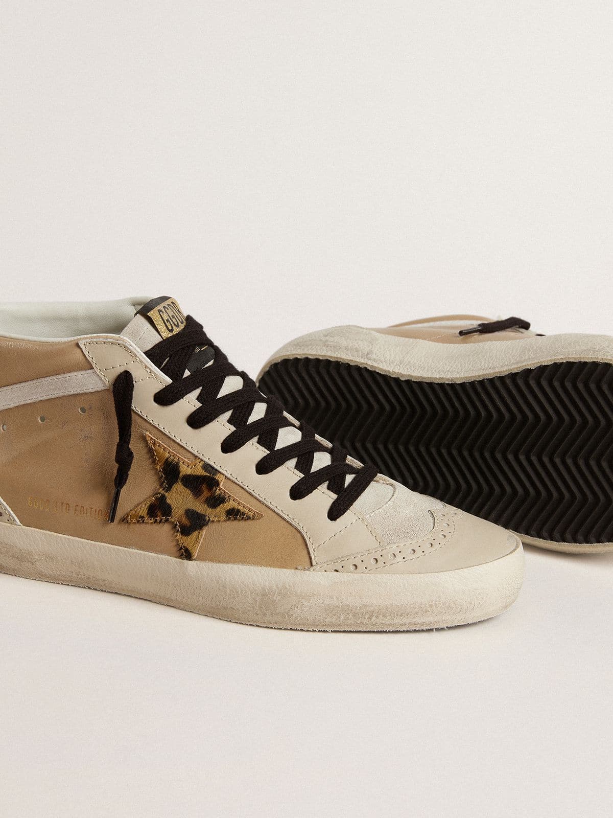 Golden Goose - Mid Star pour femme en cuir naplak beige avec étoile en cuir façon poulain léopard in 