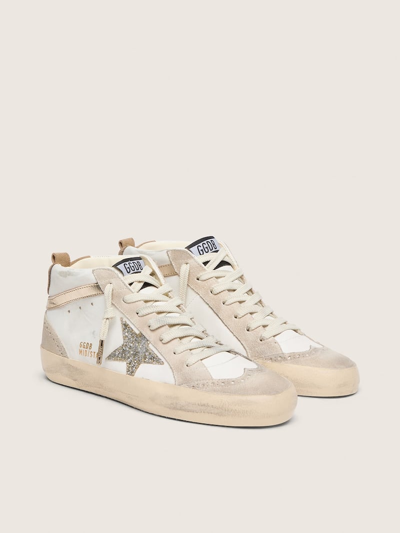 Golden Goose - Mid Star de mujer de piel blanca y ante color perla con estrella con purpurina platino in 
